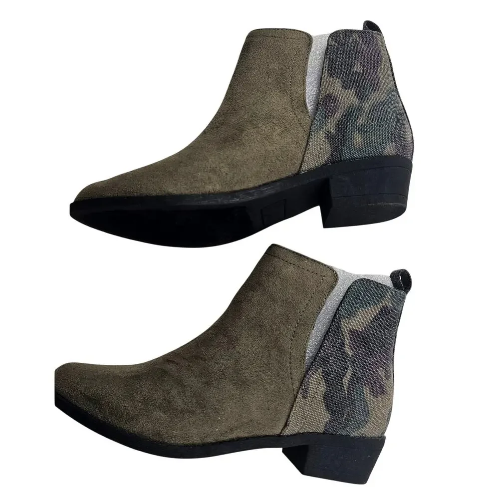 NEW Corkys sz 4 army green Ankle Boots Camo Side Panels Low Heel Western Booties
